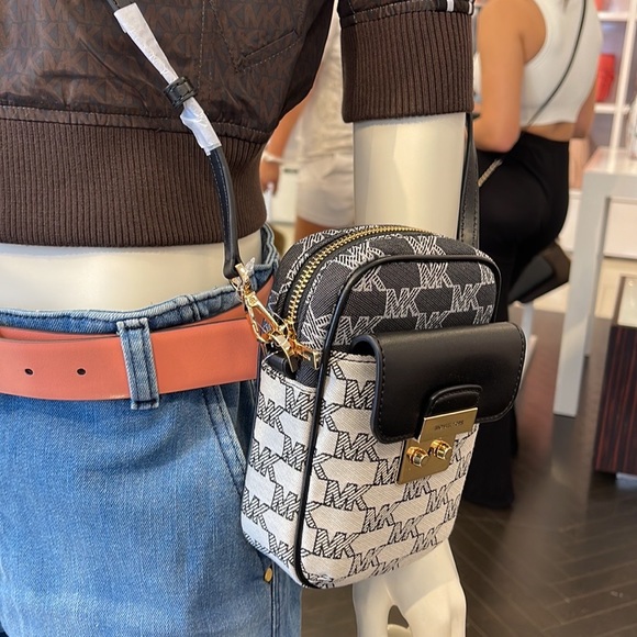 Michael Kors Sloan Editor Small Phone Logo Jacquard Crossbody
Black Multi - Picture 13 of 16